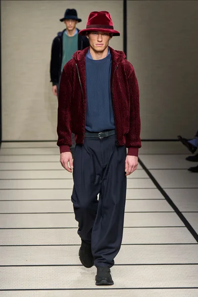 Look 59